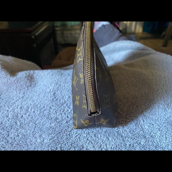 LV PM Cosmetic case - Picture 3 of 7